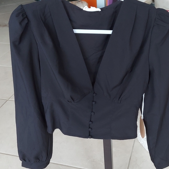 Feel In. NEW with tag Black decolte button  waisted. - Picture 2 of 2